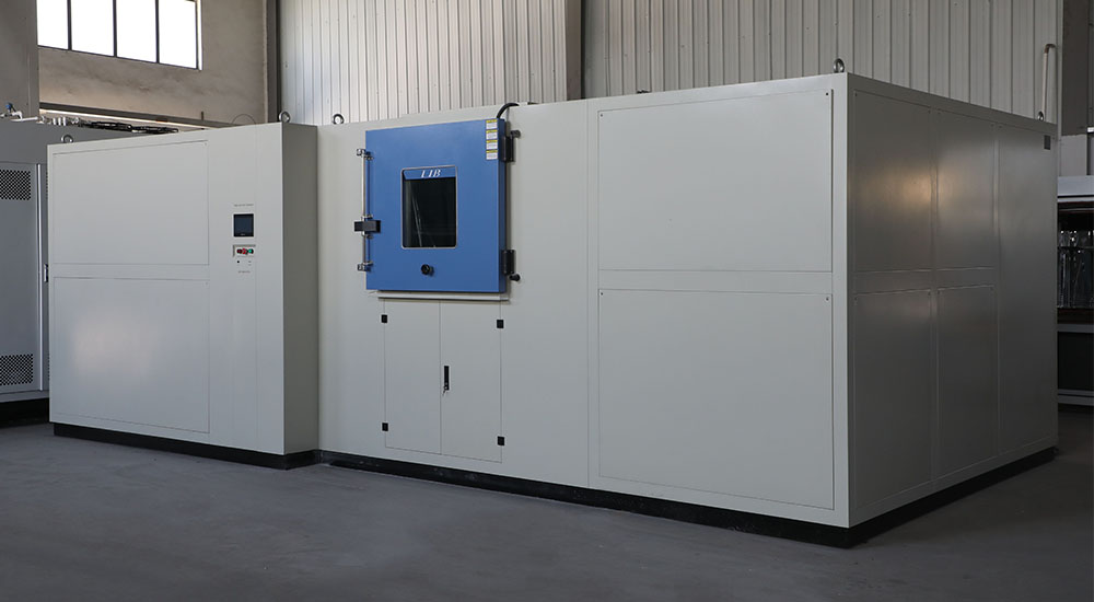 Blowing_Sand_and_Dust_Test2.jpg Blowing_Sand_and_Dust_Test2.jpg