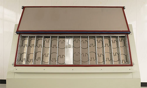 UVA_aging_machine8.jpg UVA_aging_machine8.jpg