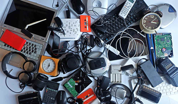 Tại sao buồng thử nghiệm nhiệt độ cao thấp phải được sử dụng để xác minh các sản phẩm điện tử?