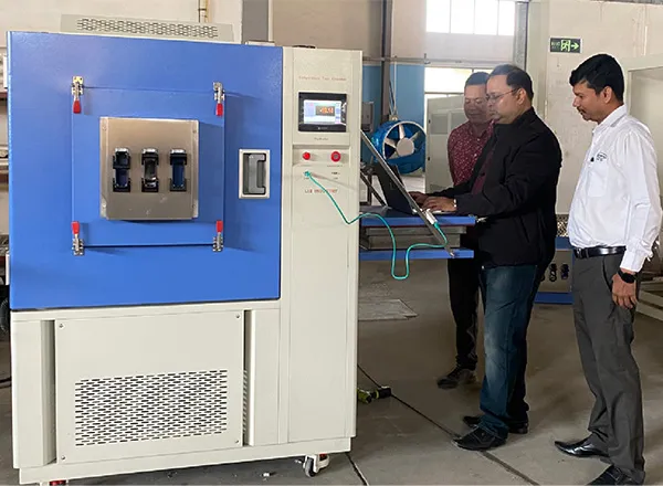 Giải pháp buồng nhiệt độ tùy chỉnh: Công nghiệp LIB hỗ trợ kiểm tra điện trở & PCB độ chính xác cao